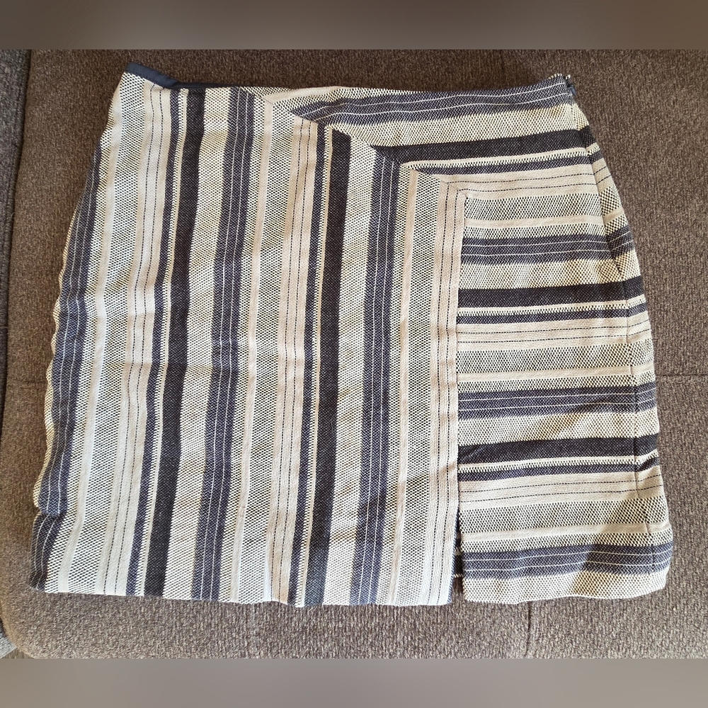 Kate Spade Skirt In Size 6